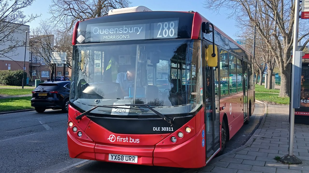 Journey on Route 288 | First Bus London | YX68URR (DLE30311)