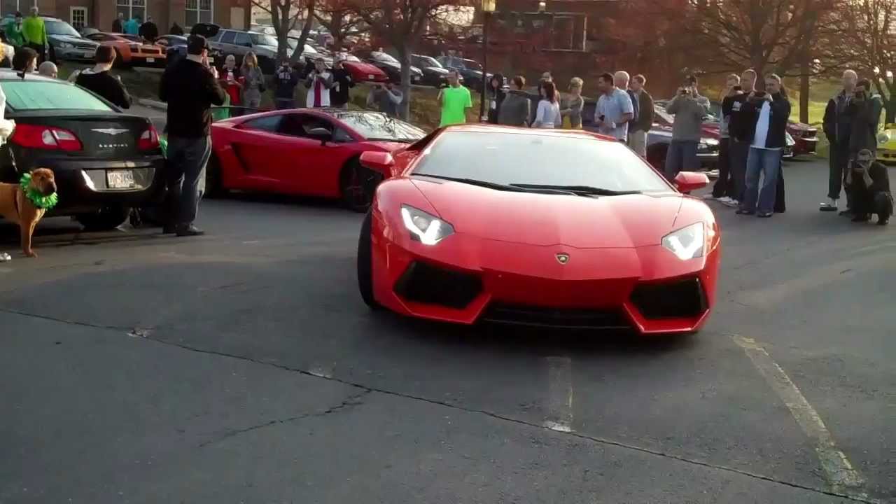 Arancio Argos Lamborghini Aventador LP700-4 Slow Driving
