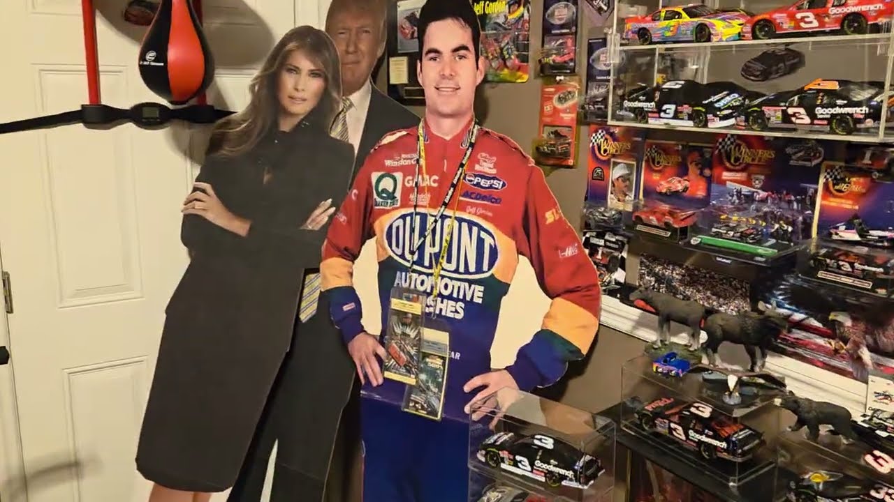 UNVEILING A NEW JEFF GORDON DIECAST IN A NEW FORMAT,LET ME KNOW WHAT YOU THINK? 