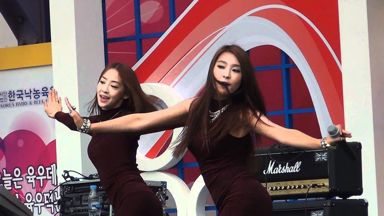 [Fancam] 120609 파리공원 SISTAR(씨스타) Bora(보라)  - 쏘쿨(So Cool)