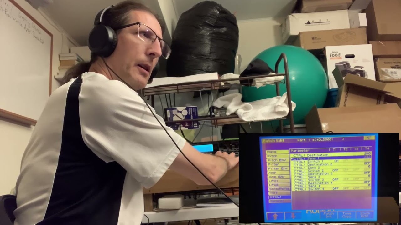 Roland MC-909 : the Sample Machine Gun function : Glitch