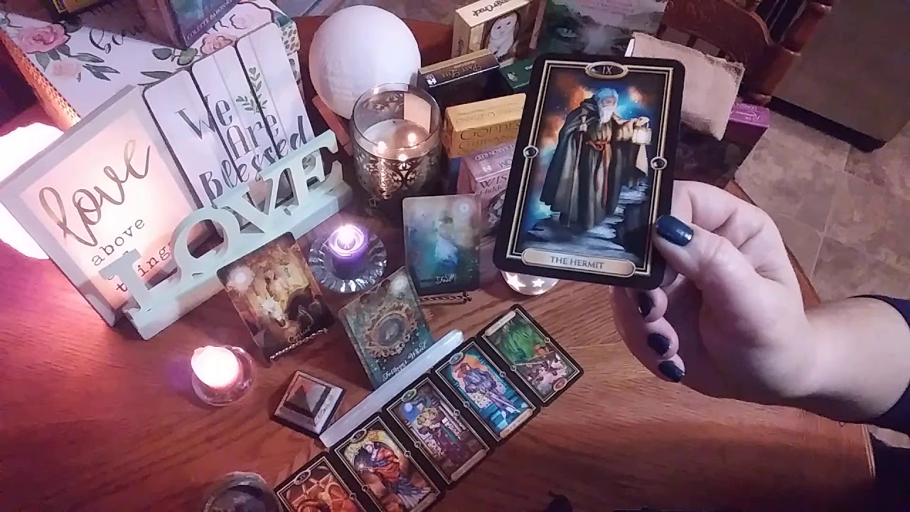 Leo Soul Connection Reading A beautiful connection coming soon for you Leo💕 Don't give up on love!