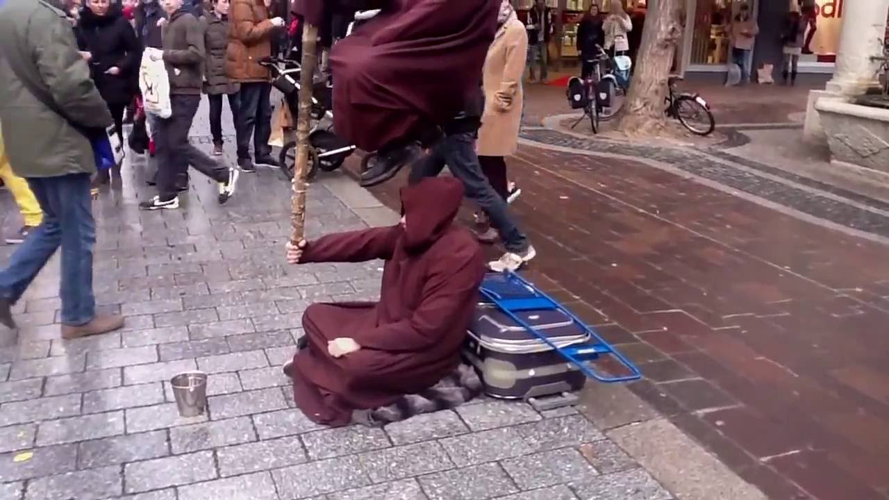 Havada duran adam şoke etti!