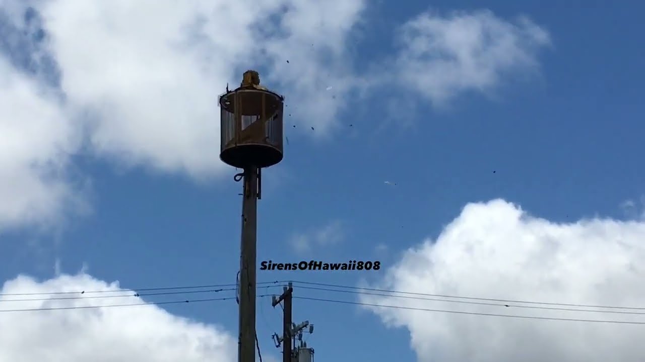 Federal Signal RSH-10A Thunderbeam | Wahiawa District Park, Hawaiʻi | 7/3/2023