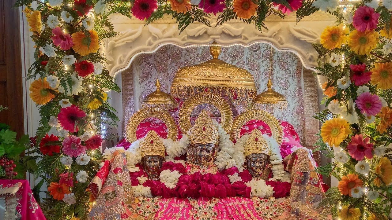 श्री मां पिंडी जी की चौकी एवं अर्ध रात्रि संकीर्तन is live भजन के माध्यम से