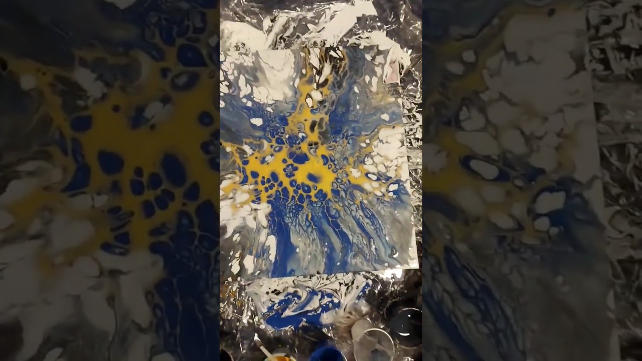 #fluidart yellow and blue #bloom#blooming#pouring