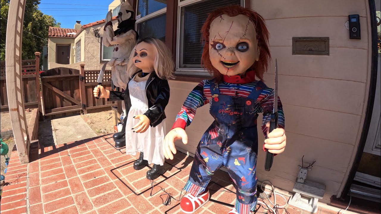 Home Depot 2025 New Scarred Chucky And Tiffany Duo Demos Daytime