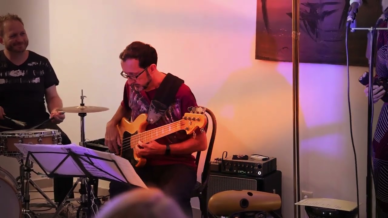 Iris Camaa & friends Live at Soshana Art Depot