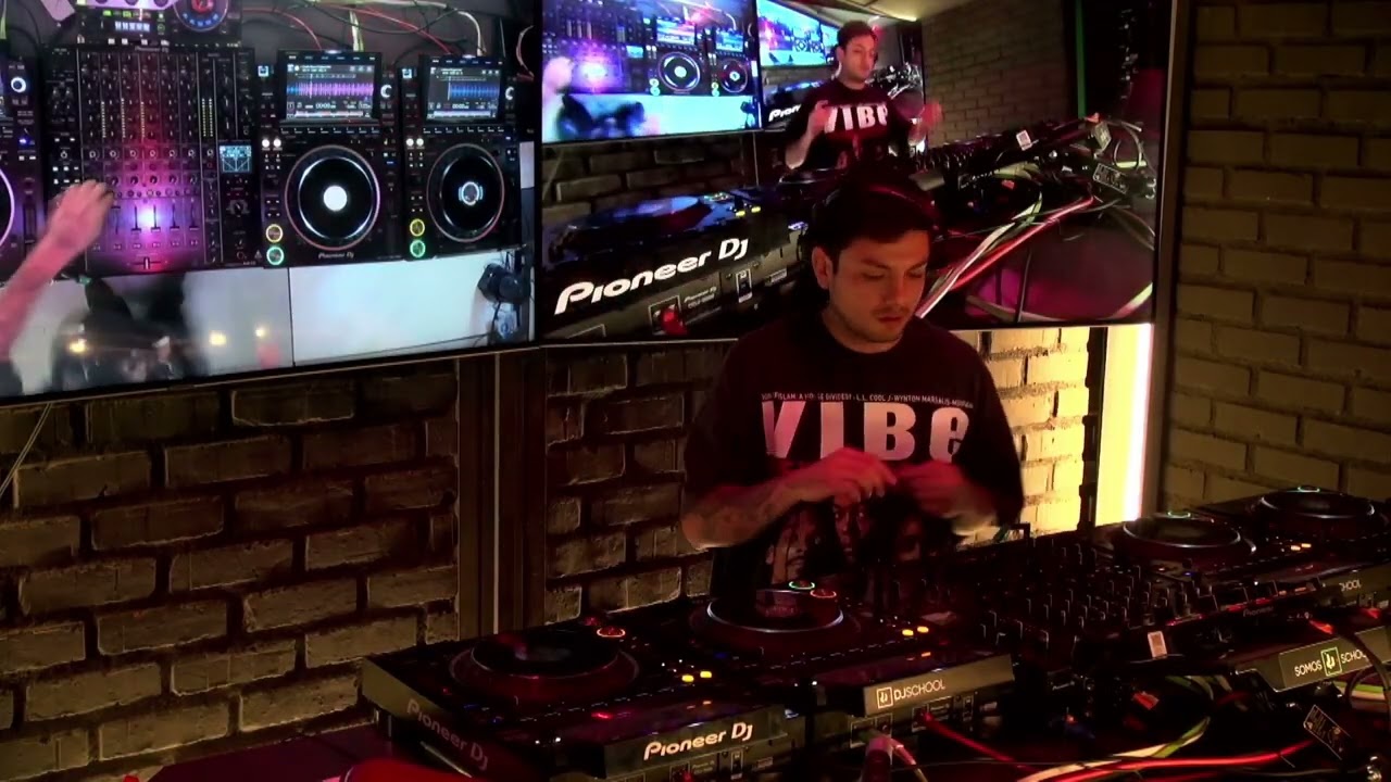 OLIDEN set live The DJ school (CHILE)