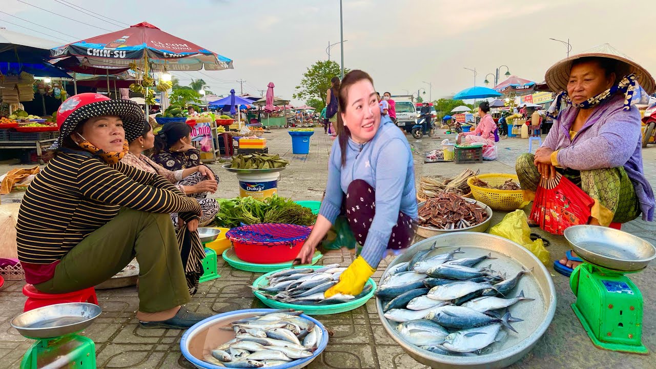 Chợ Đường Bào Phú Quốc 2024 Người Mua Thì Vắng Người Bán Thì Đông ( Bán Thứ Gì Cũng Ế)