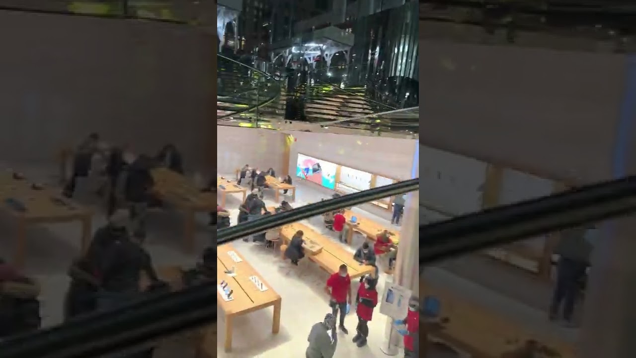 New York APPLE STORE 5TH AVENUE #apple #iphone #newyork