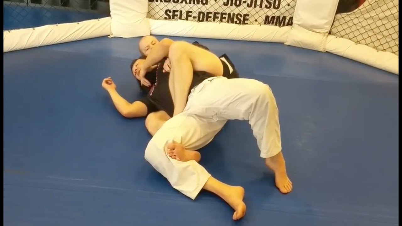 Henry Akins Hidden Jiu Jitsu Body Triangle Footlock As Seen in Eddie Bravos EBI overtime