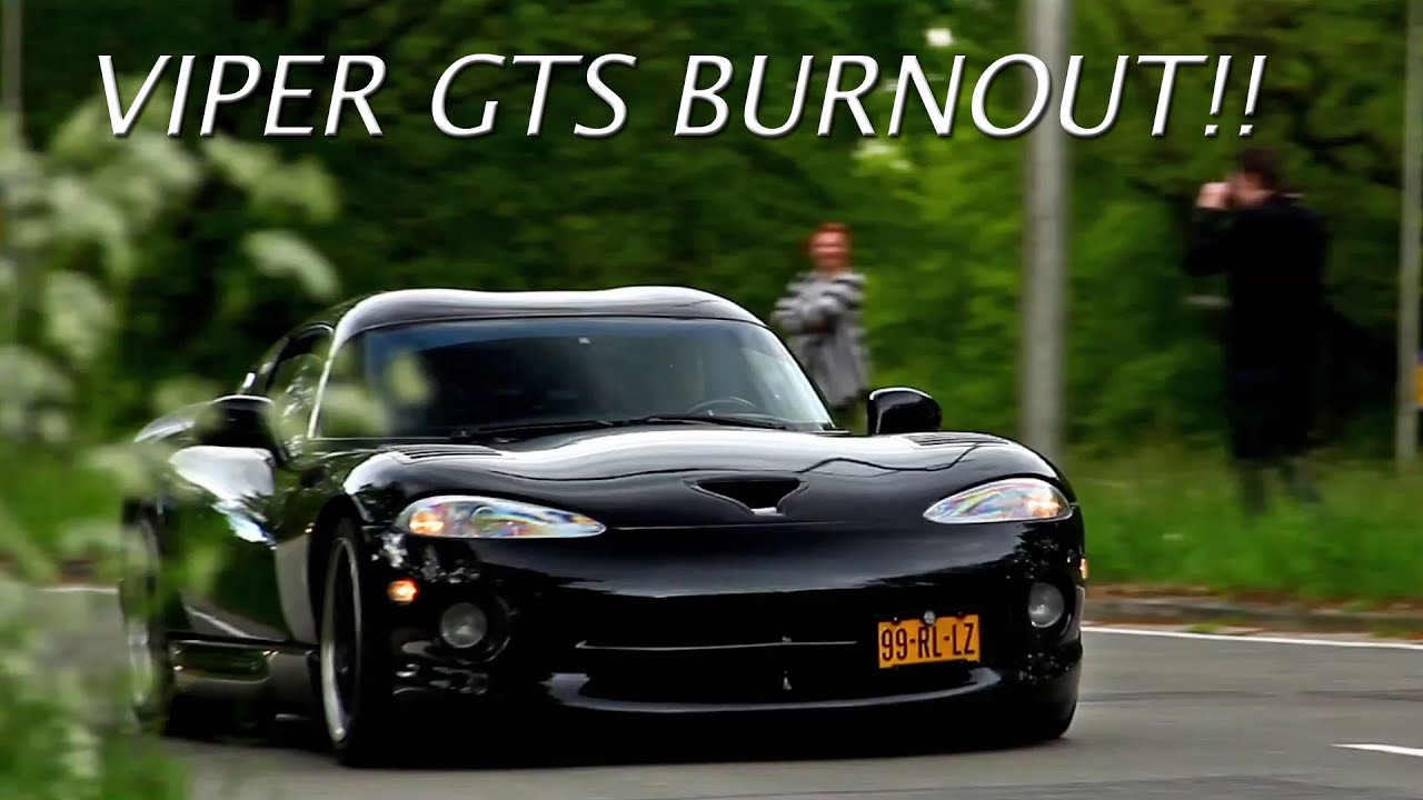 Dodge Viper GTS Heffner 650 BURNOUT! - Loud Accelerations with BackFire! - 1080p