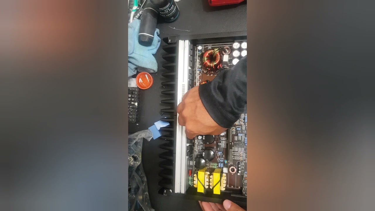 REPARACION DE AMPLIFICADOR DE CARRO  JL AUDIO 500.1 NO ENCIENDE