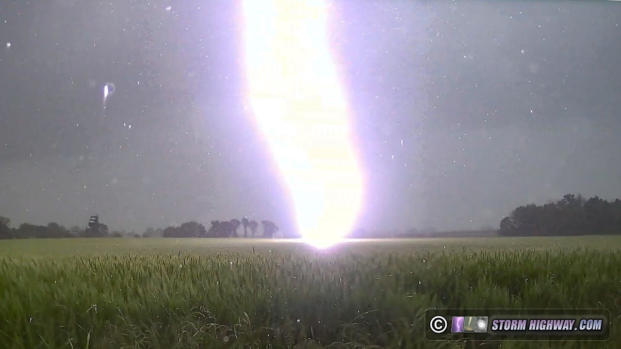 Close lightning insanity at Germantown, Illinois with bolts captured at 6,000 FPS