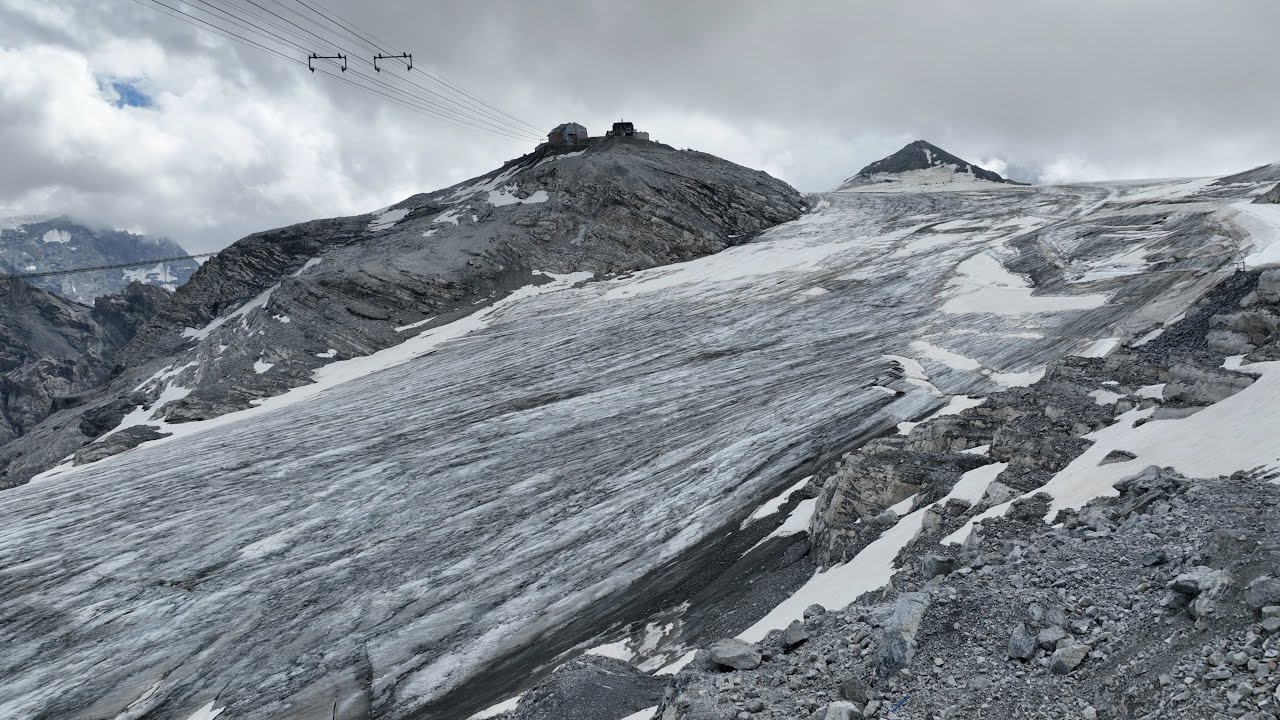 Stelvio, il ghiacciaio in condizioni da agosto inoltrato ma siamo ancora solo a fine giugno