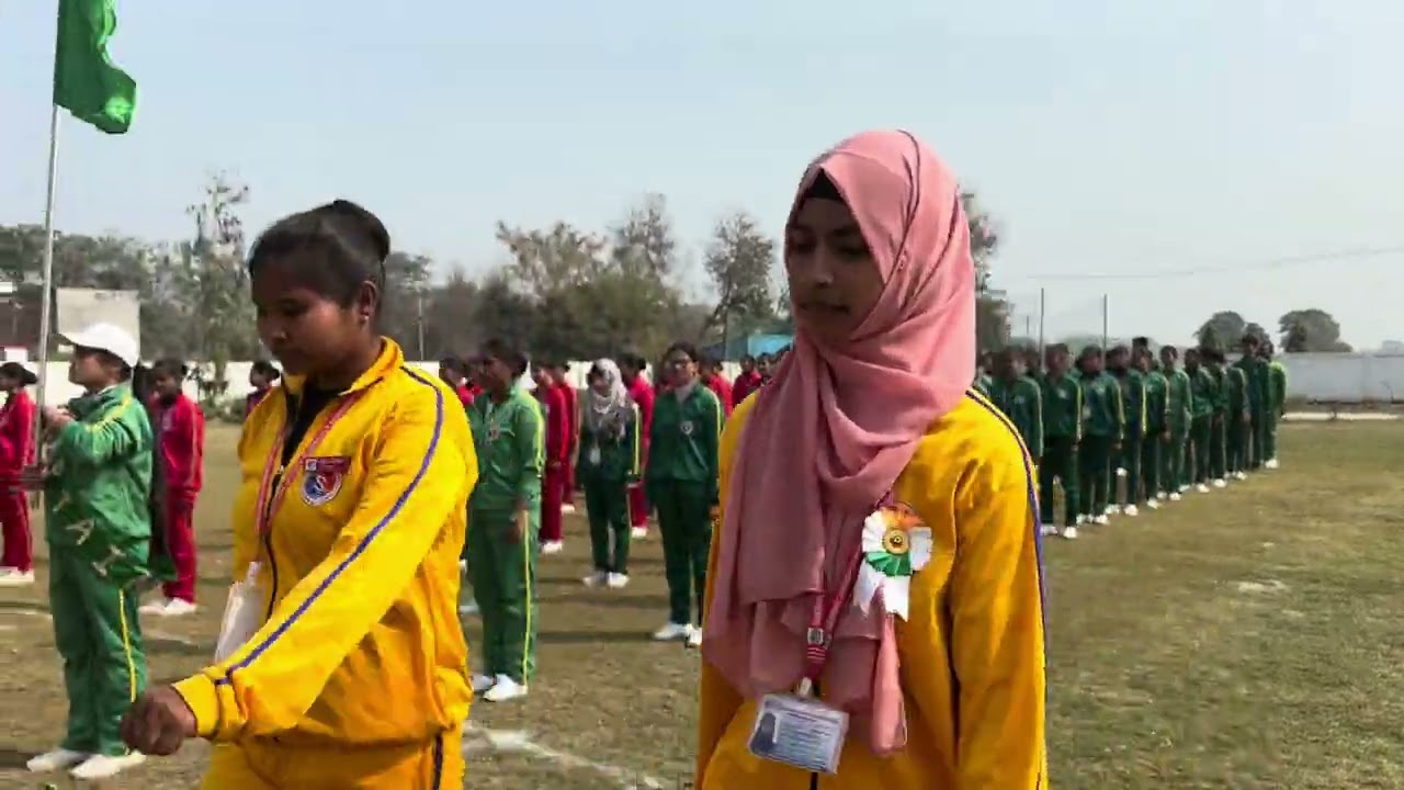 मऊ में हुआ परेड कार्यक्रम।
