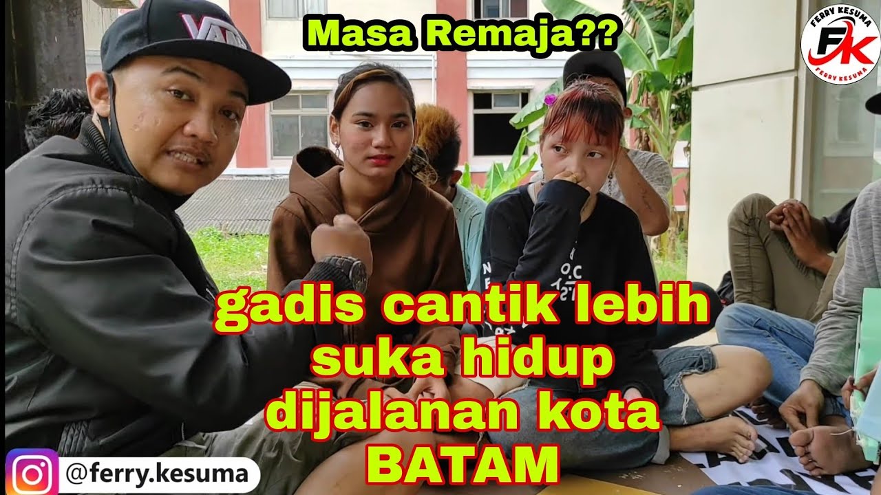 masa remaja pilih hidup dijalanan ??  cantik dan ganteng klen semua dek.sayangi la mamak bapak klen