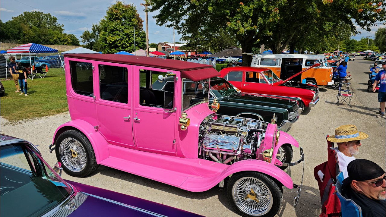 Ducktail Run classic car show & rod run {Larry 85 yrs young Fuel Injection Wizard) Gas City Indiana