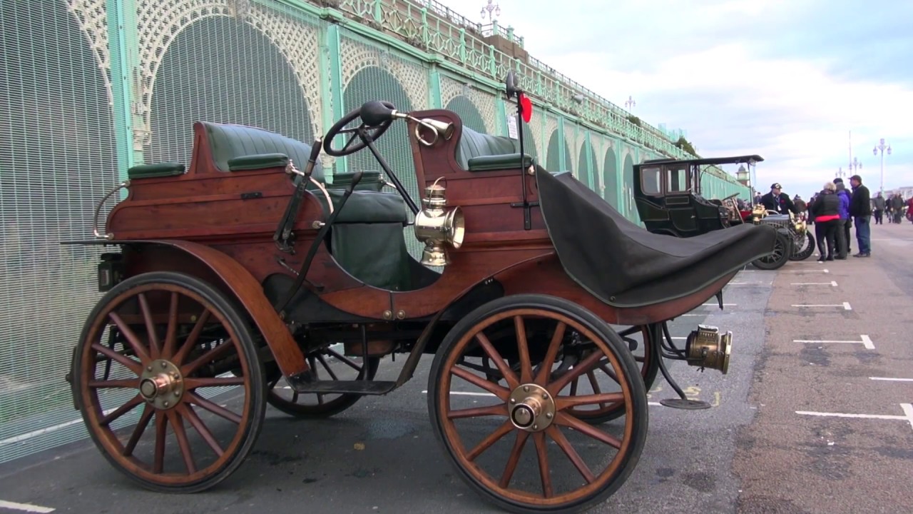 London to Brighton Veteran Car Run 2016
