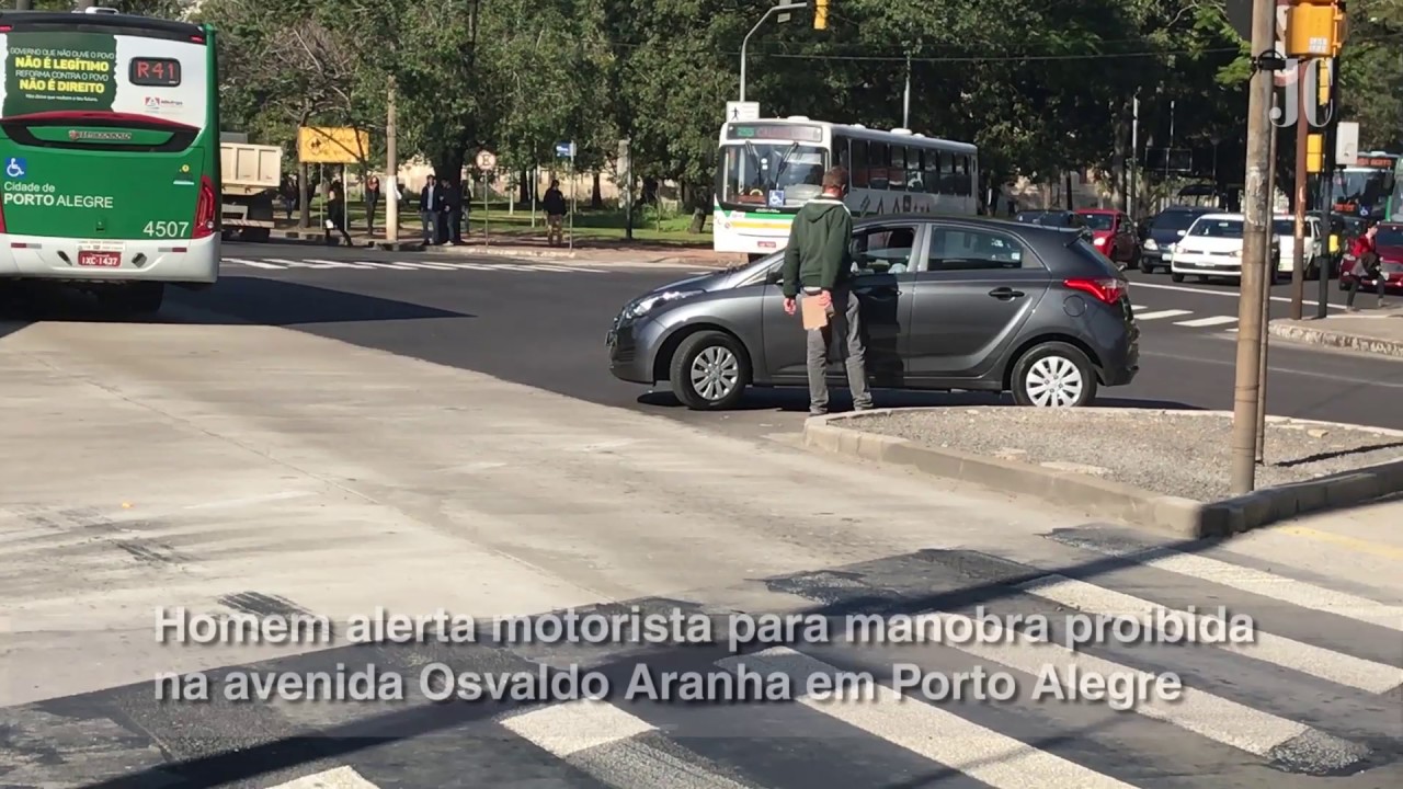 Flagrante de manobra de motorista no tr&acirc;nsito