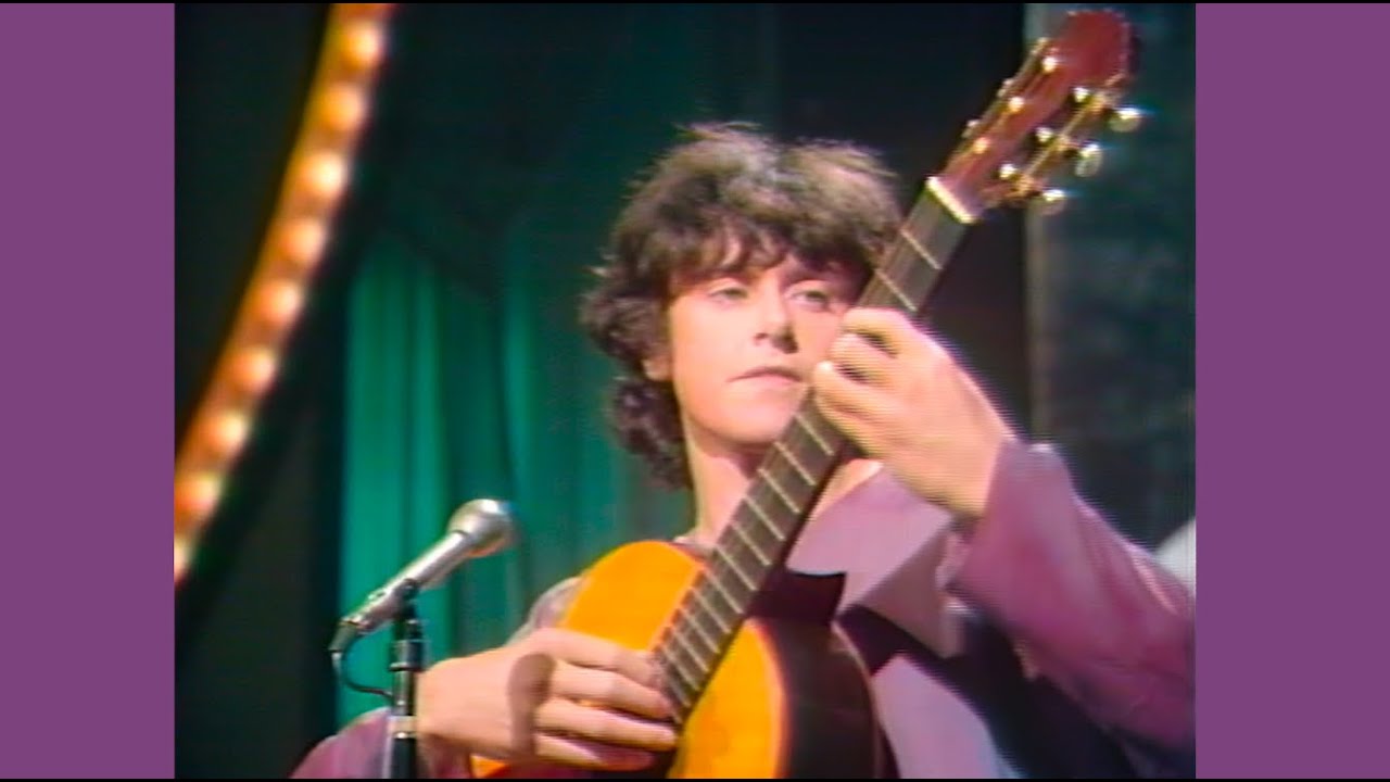 Donovan  • “Laleña” • 1968 [Reelin' In The Years Archive]