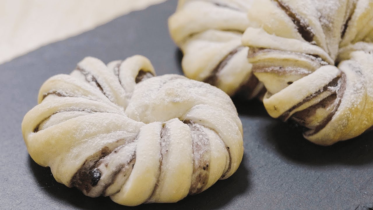 ブルーベリージャム餡の渦巻きパンの作り方 | Blueberry Jam Swirl Bread Recipe