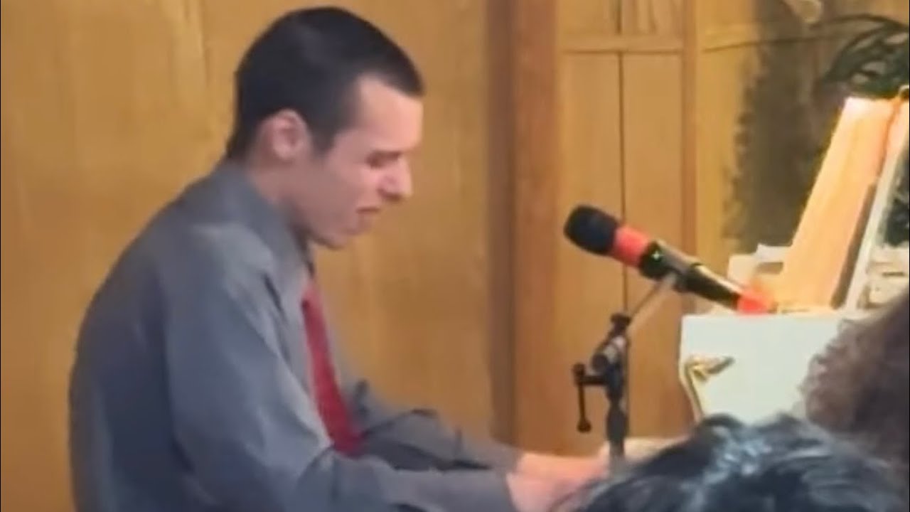 Christmas Concert - Sam Waltemyer 🎹