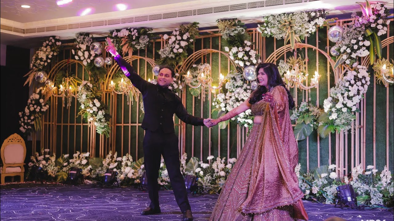 Sangeet groom solo Bollywood mashup dance performance by Paranjay & Ishita