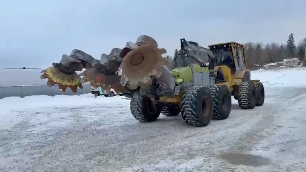 Köp Markberedare Tigercat 1075C med Bracke T35.b aggregat och servicekran på Klaravik