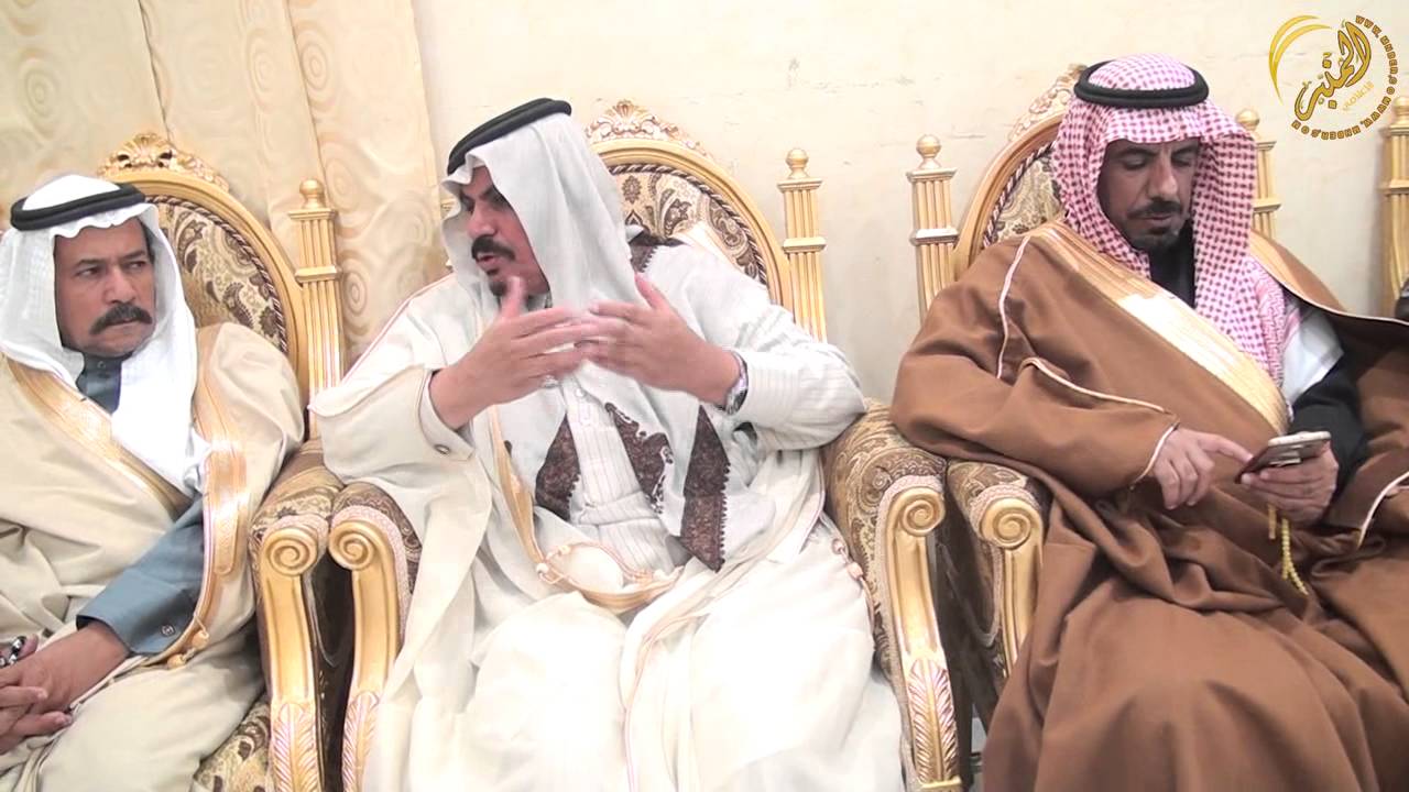 الحفل الخطابي في حفل الشيخ خالد مرزوق القعيس واخوانه لـ ابنهم الاستاذ عيسى خالد بمناسبة فوزه
