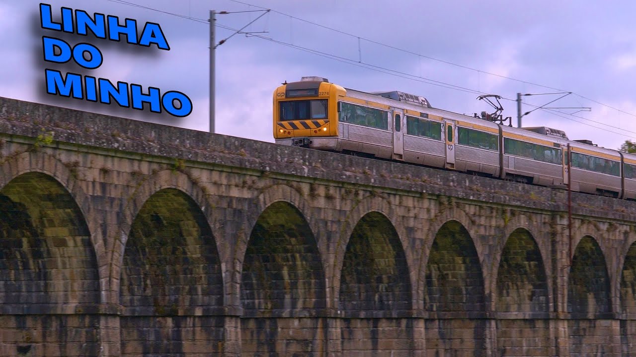 4K - Train Spotting  -  Comboios na Linha do Minho, Portugal.