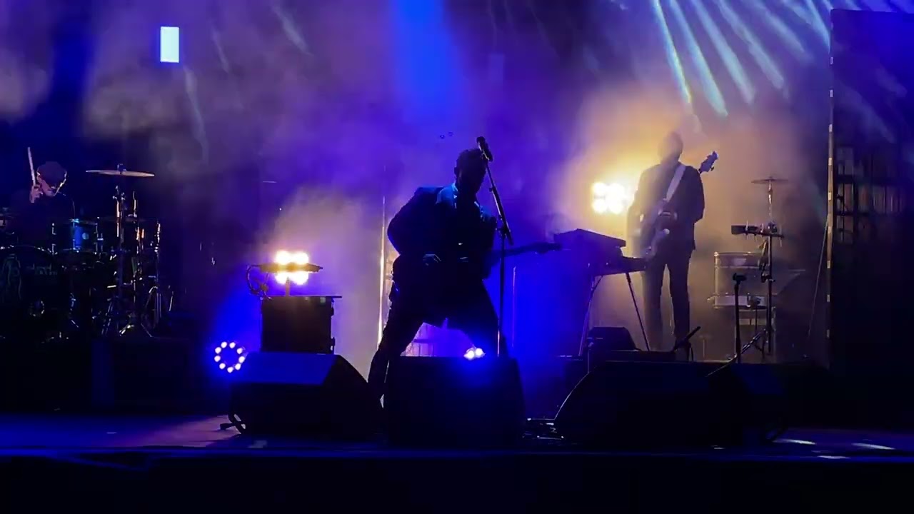 The kolors live a Mondragone (CE)06/05/2023 come le onde