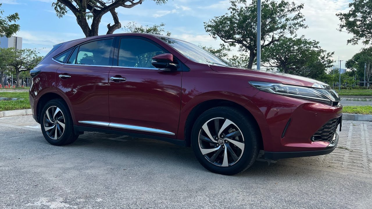 2018 Toyota Harrier 2.0 Turbo Premium Start-Up and Full Vehicle Tour