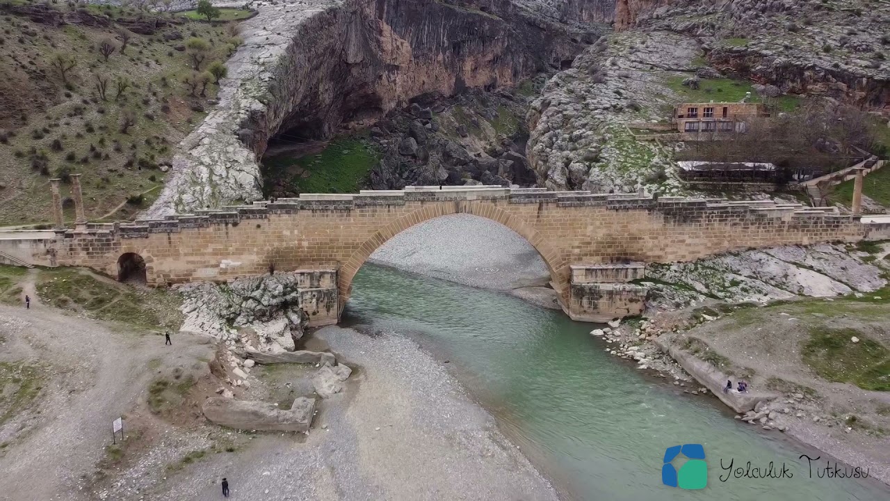 Adıyaman; Karakuş, Cendere Köprüsü, Perre ve Arsemia Antik Kentleri, Kahta Kalesi ve Nemrut.