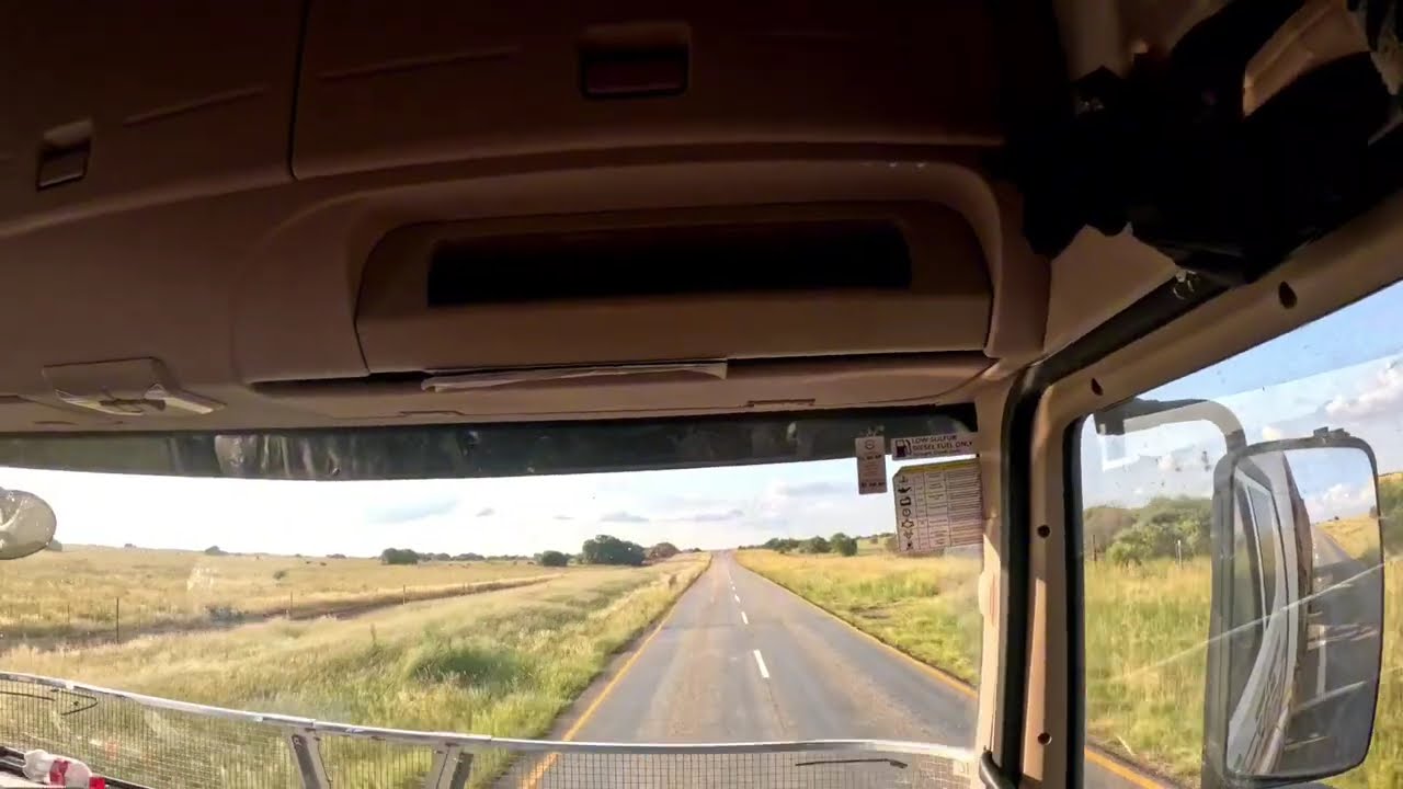Сокращение километров до Зимбабве🇿🇼на #500hp #fawtruck #longhaultrucker. Капитан борьбы #грузопер...