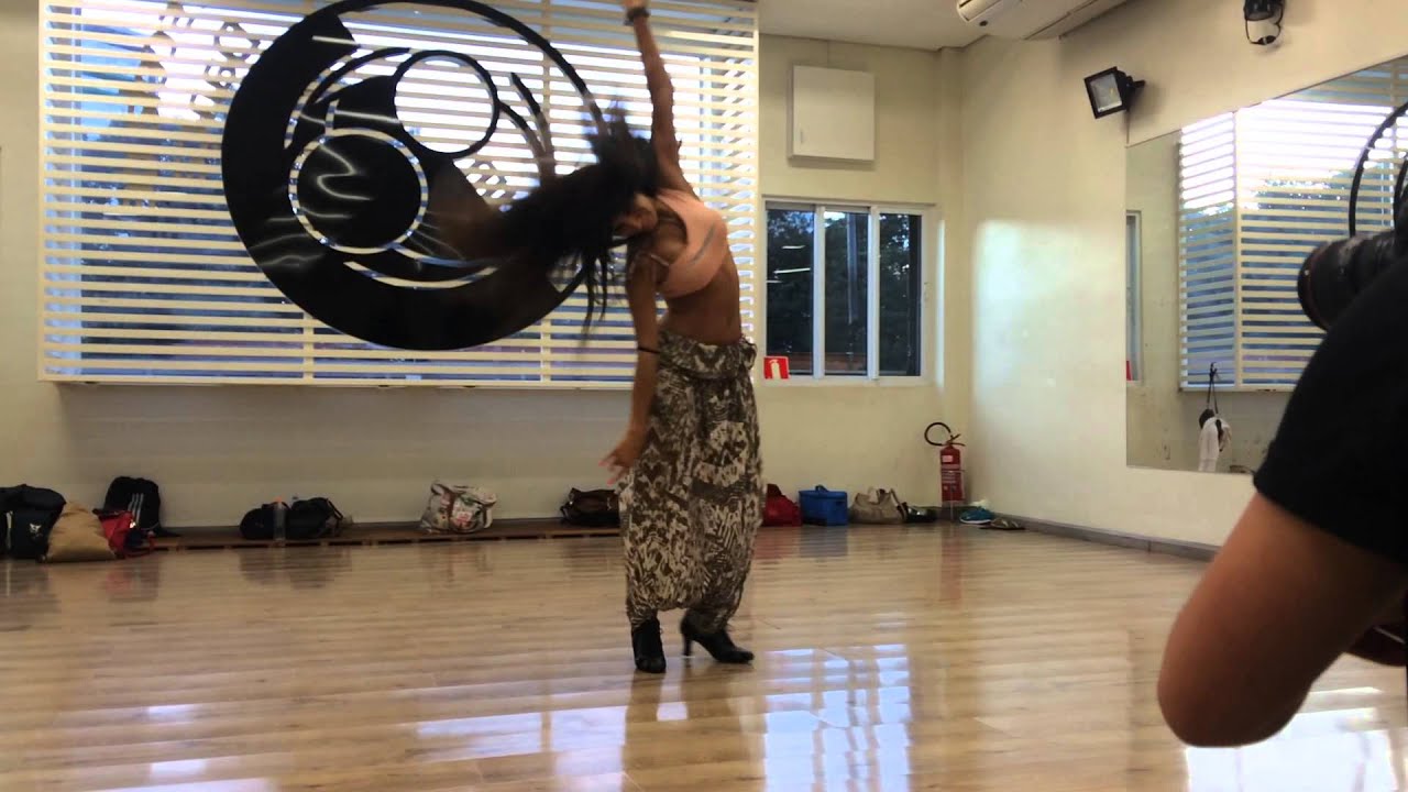 Romina Hidalgo - Lambada Zouk Femme Style - Beautiful Zouk 2015