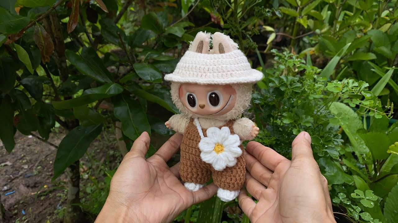 How to crochet cute clothes & accessories for LaBuBu 17cm/Crochet overall & mini flower bag/Tutorial