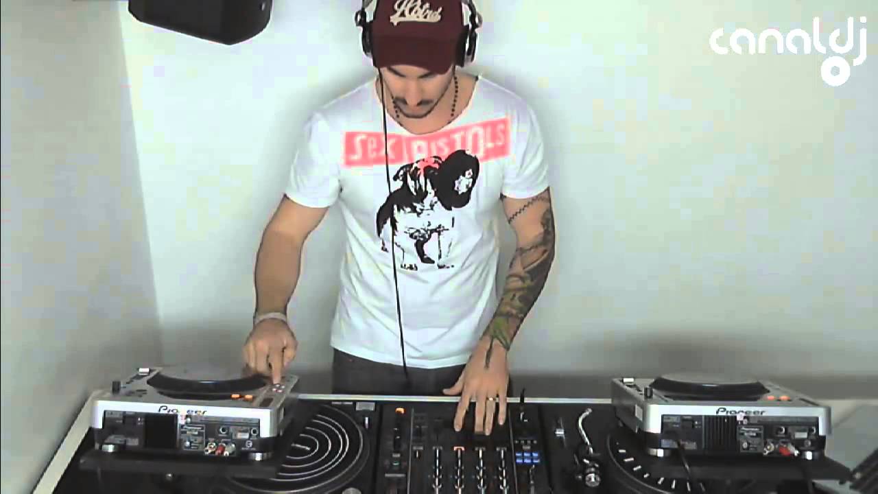 DJ Mandraks - Techno & Minimal ( Canal DJ, 24.07.2014 )