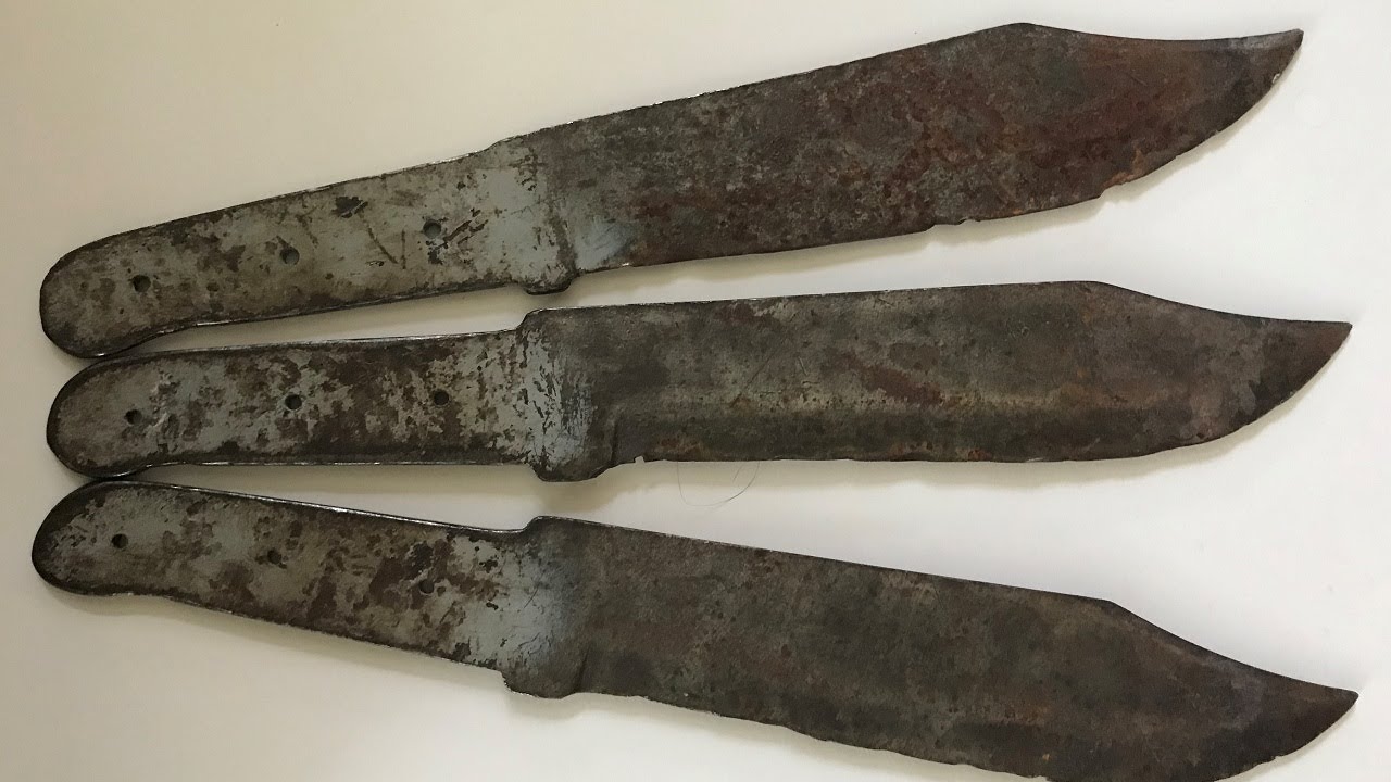 Bowie Knife Throwing heavy knives
