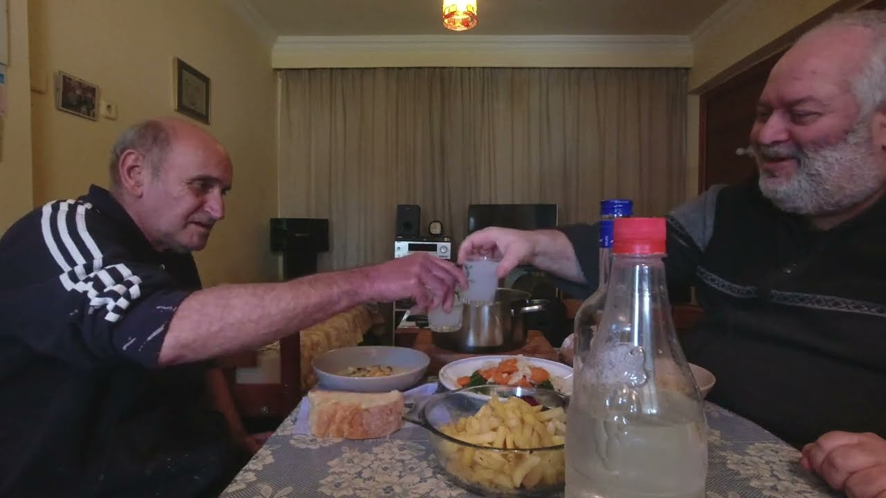 Τραπεζακι Τσικνοπεμπτης αλα Μπαμπινος και Νικολακη! #Τσικνοπεμπτη