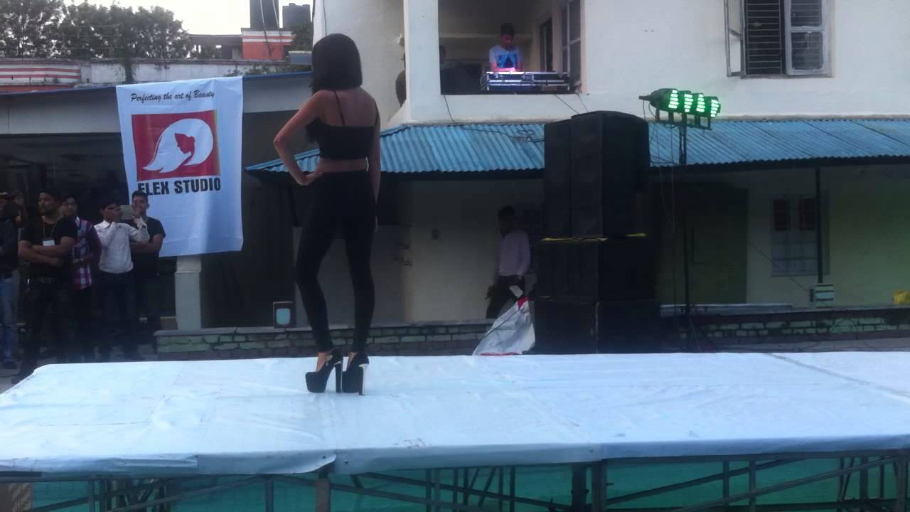Sky sound poll party