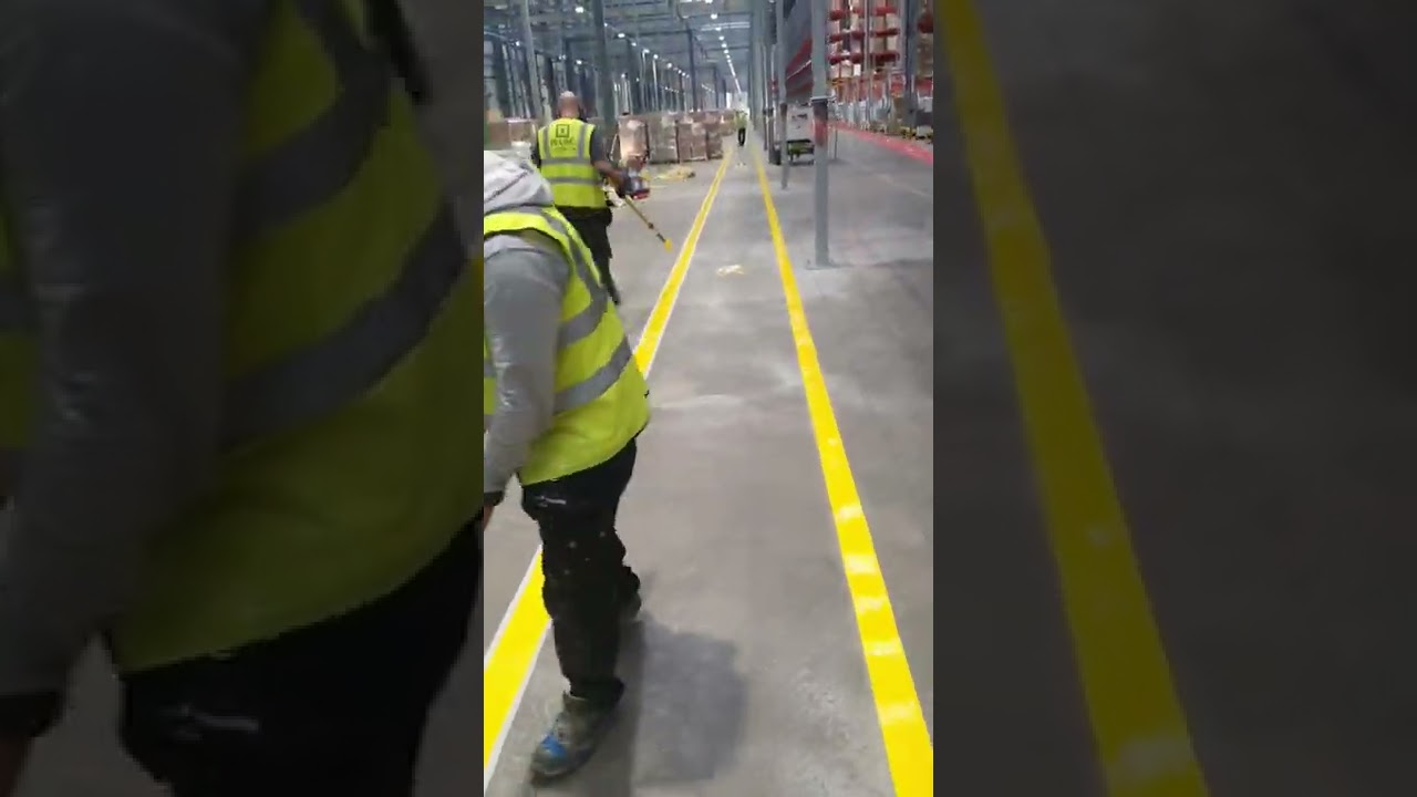 Warehouse line marking. A guide.