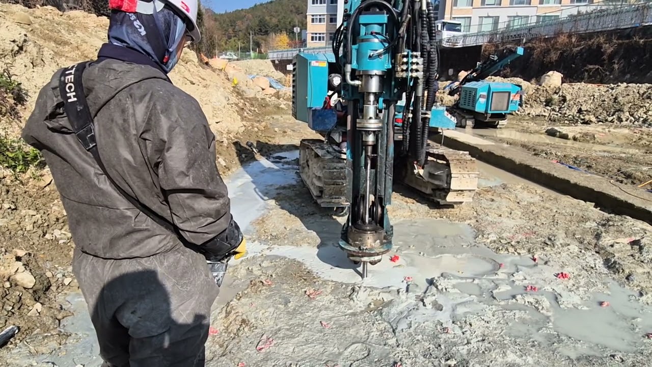 타이타닉드릴링공법 유석토건주식회사 010-8878-6627  초저소음 암반천공드릴  미니드릴 소쳥천공기 발파대안공법 비폭성암파쇄공법 팽창성몰탈 비폭성파쇄제 무진동암파쇄공법 
