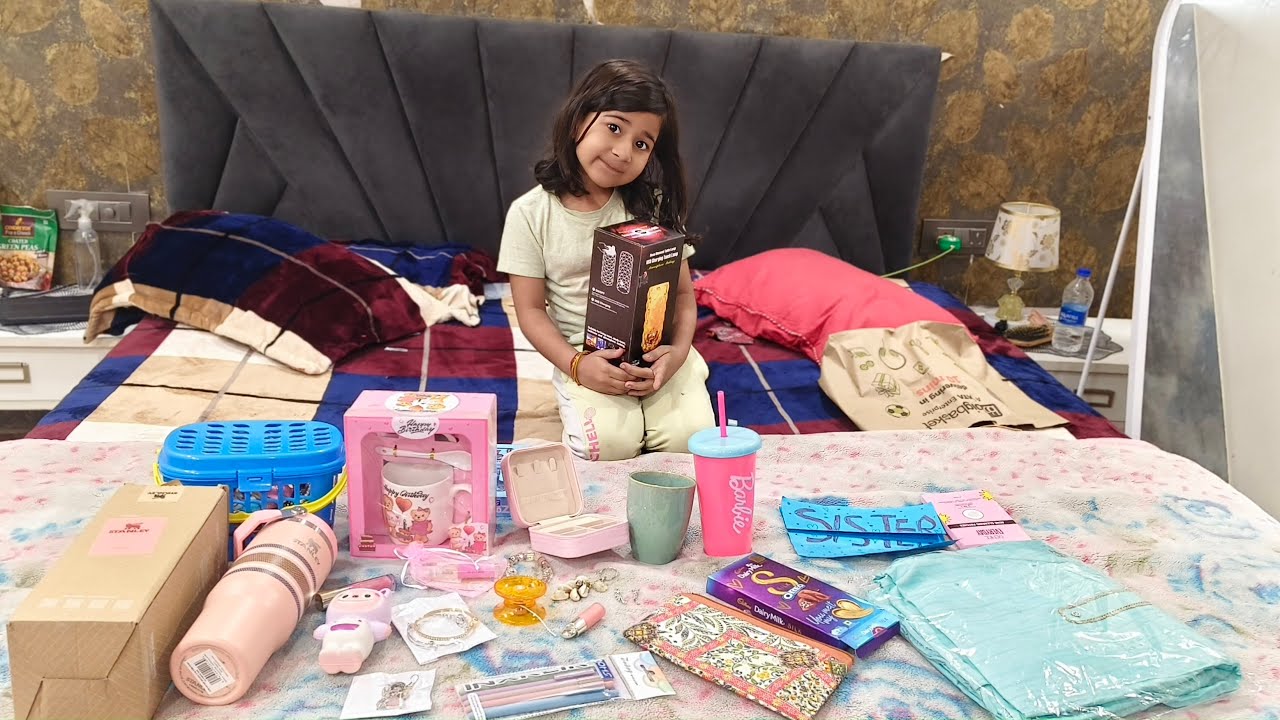 Dhani Ke Gifts Le Liye | AVNI DHANI VLOGS