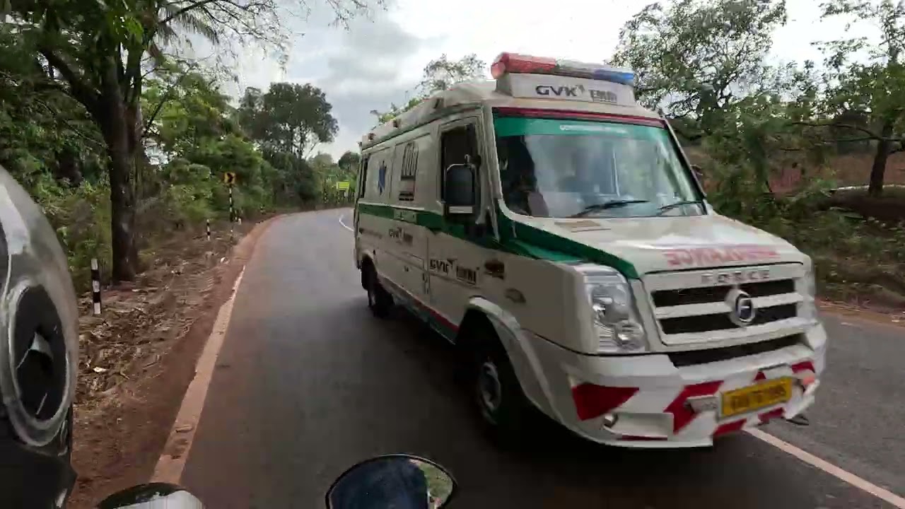 Bike Ride Through South Goa | Scenic Road Views 🛵🌴