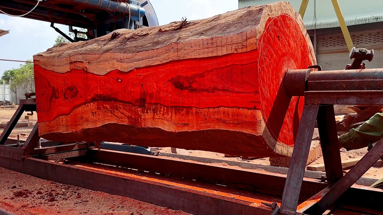 Giant Red Sandalwood Processing Line // Master Woodturning Skills