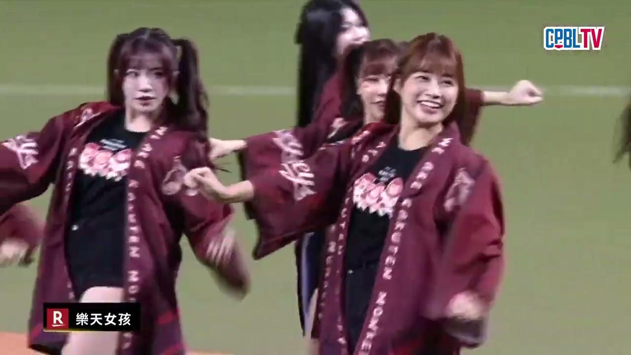 10/21 台灣大賽G3 中信 VS 樂天 賽前，樂天啦啦隊樂天女孩Rakuten Girls帶來熱血的開場表演