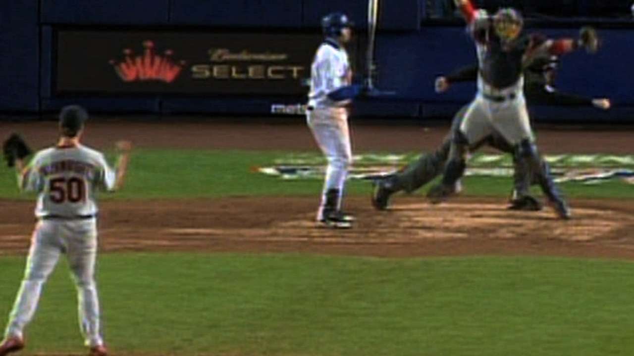 2006 NLCS Gm7: Wainwright fans Beltran, Cards advance