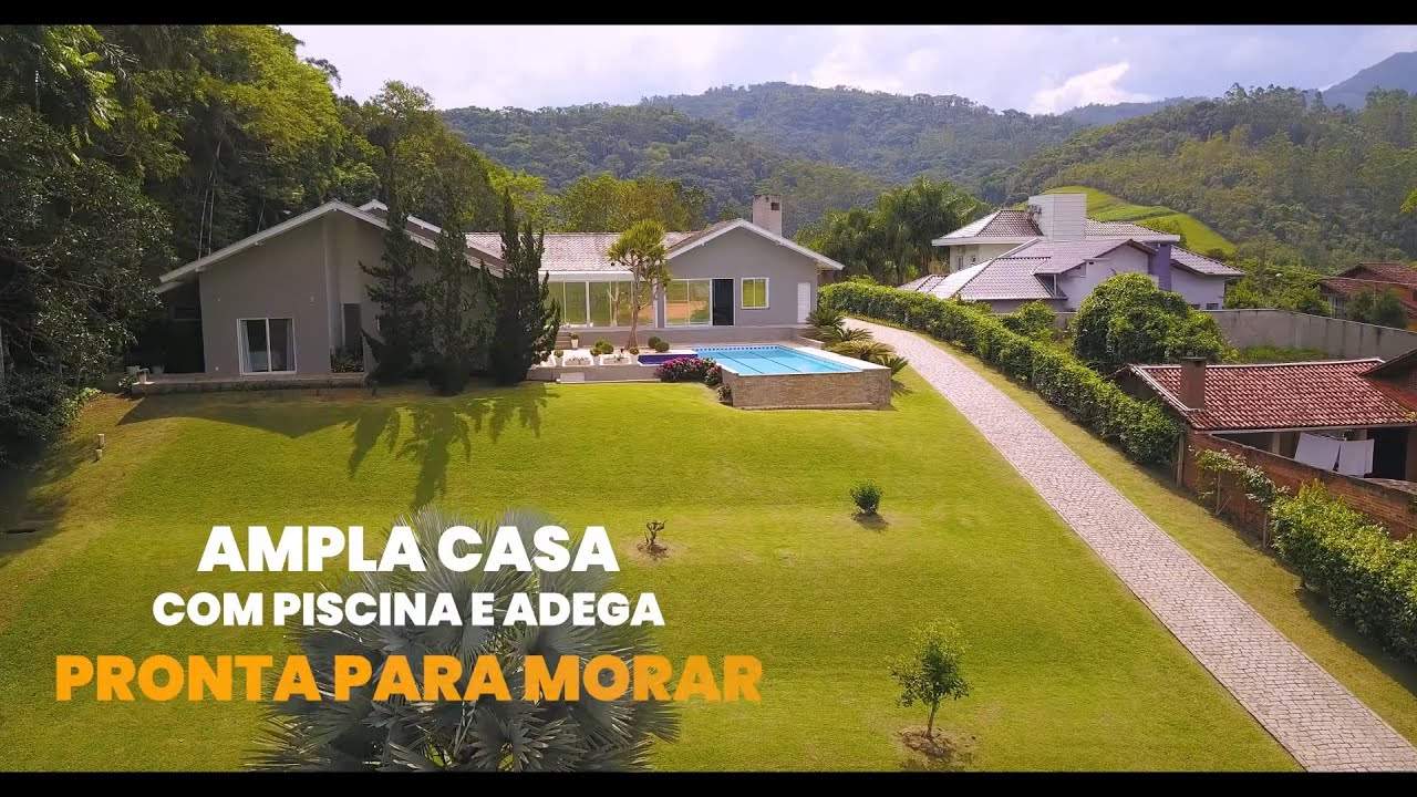 Casa Incrível com Piscina e Adega em Pomerode!